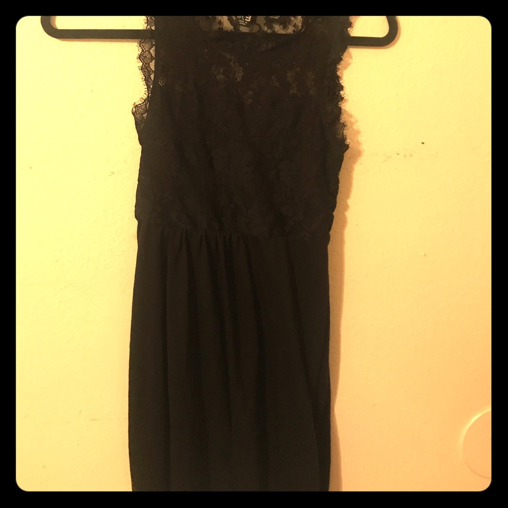 Black short lacy dress